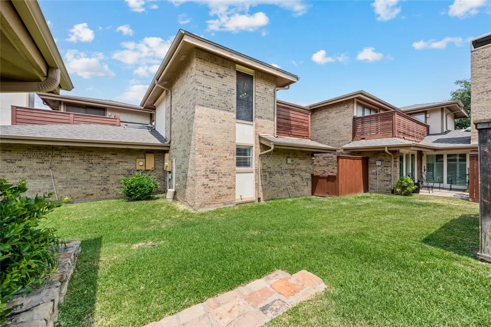 78 Morrow Drive Bedford, TX 76021