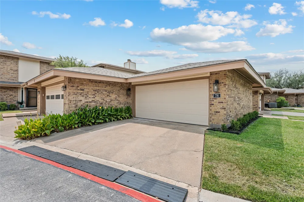 78 Morrow Drive Bedford, TX 76021