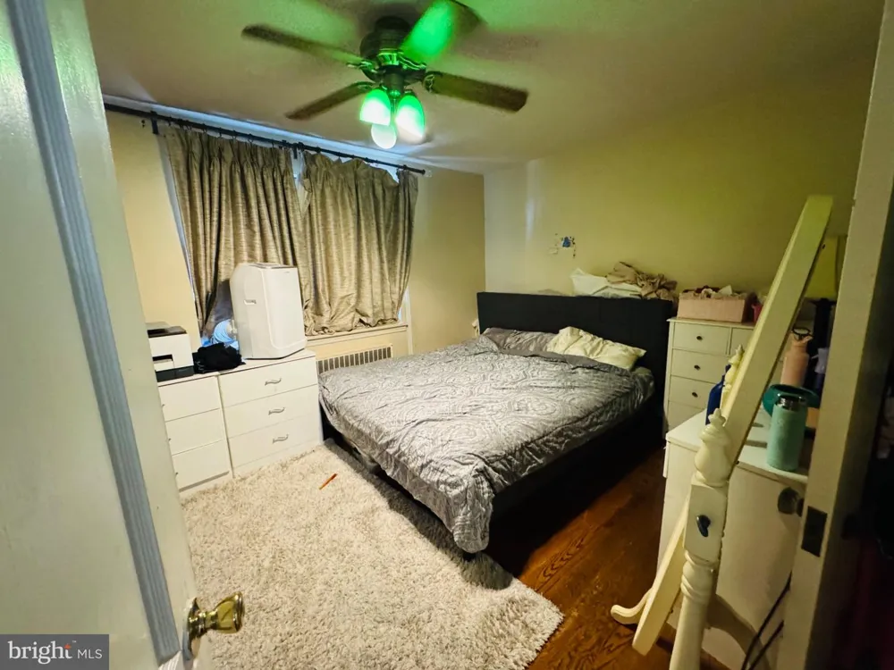 2813 UNRUH AVENUE Philadelphia, PA 19149
