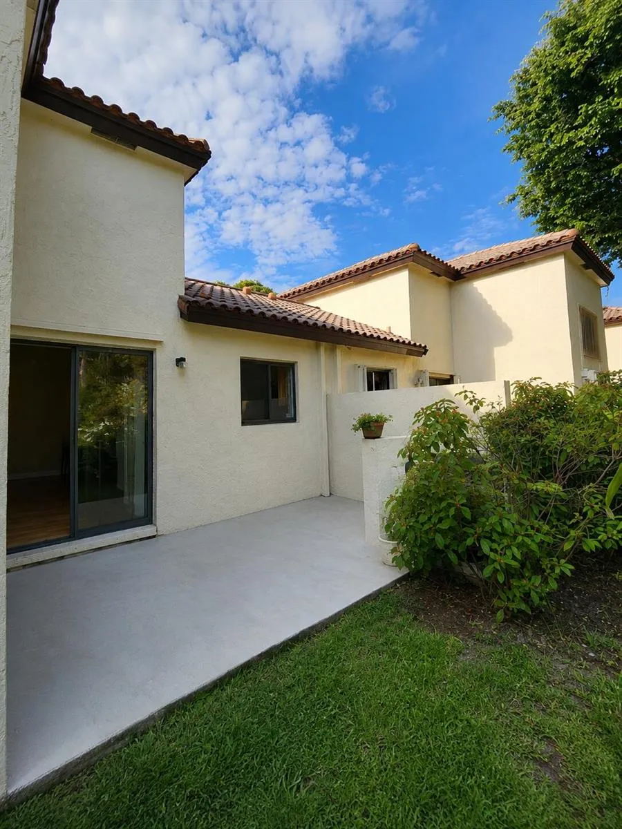 3130 KINGSWOOD TERRACE Boca Raton, FL 33431