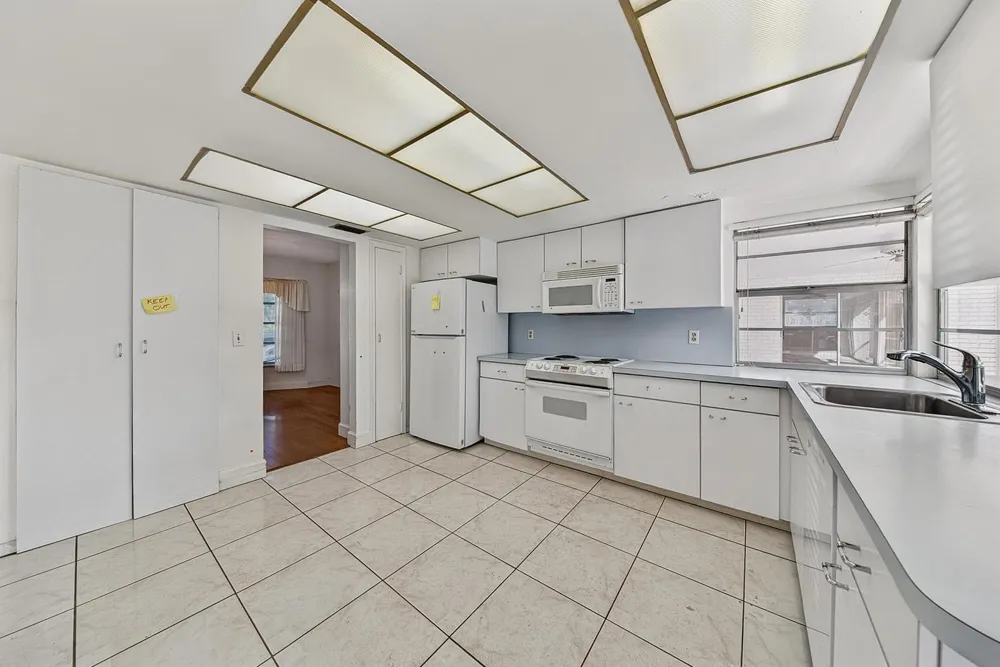 4141 NE 23RD AVENUE Lighthouse Point, FL 33064
