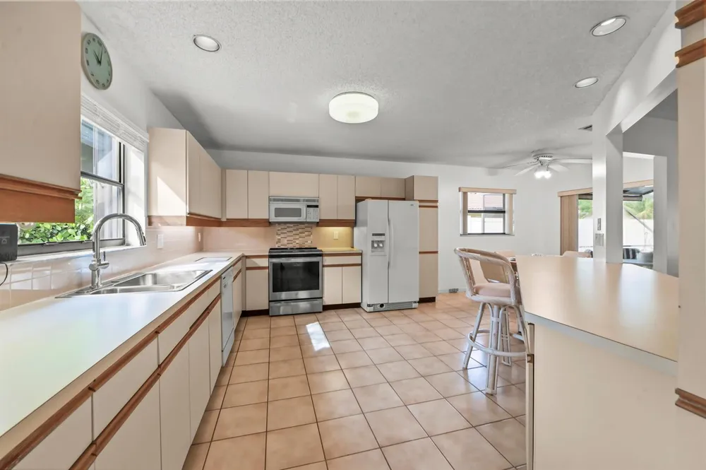 7131 NW 3rd Avenue Boca Raton, FL 33487