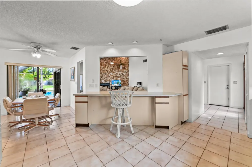 7131 NW 3rd Avenue Boca Raton, FL 33487
