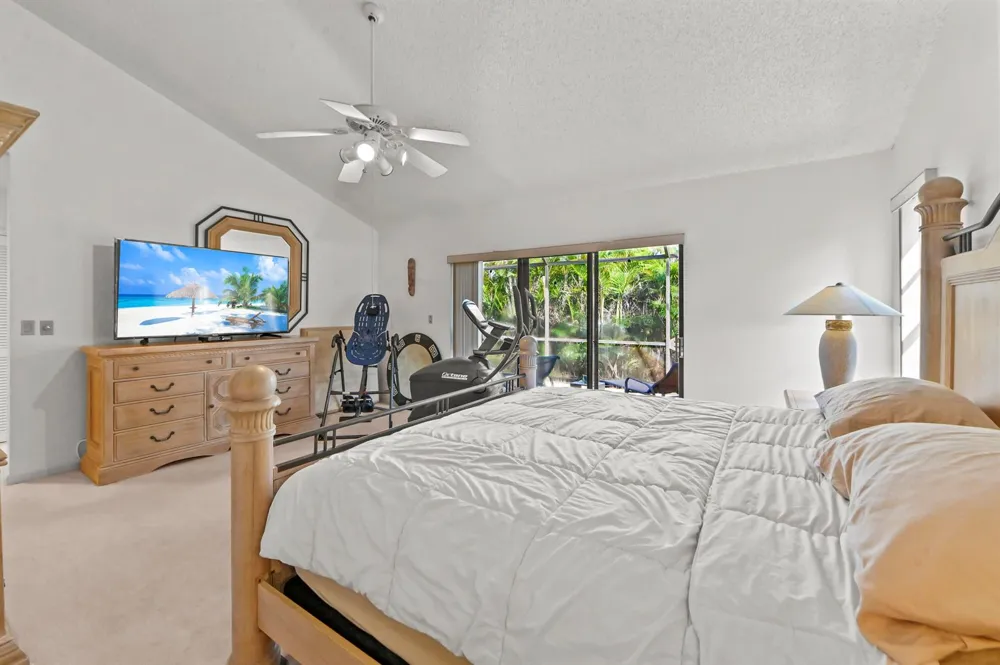 7131 NW 3rd Avenue Boca Raton, FL 33487