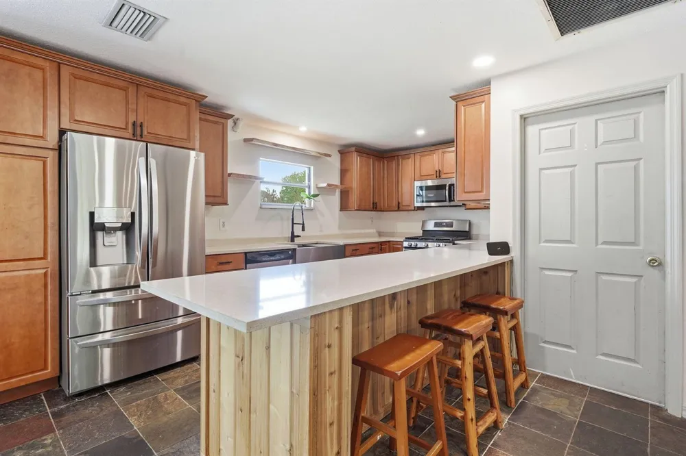 7980 21ST STREET SW Vero Beach, FL 32968