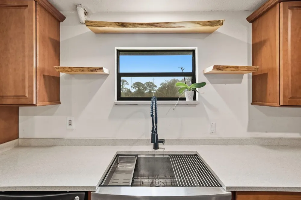 7980 21ST STREET SW Vero Beach, FL 32968