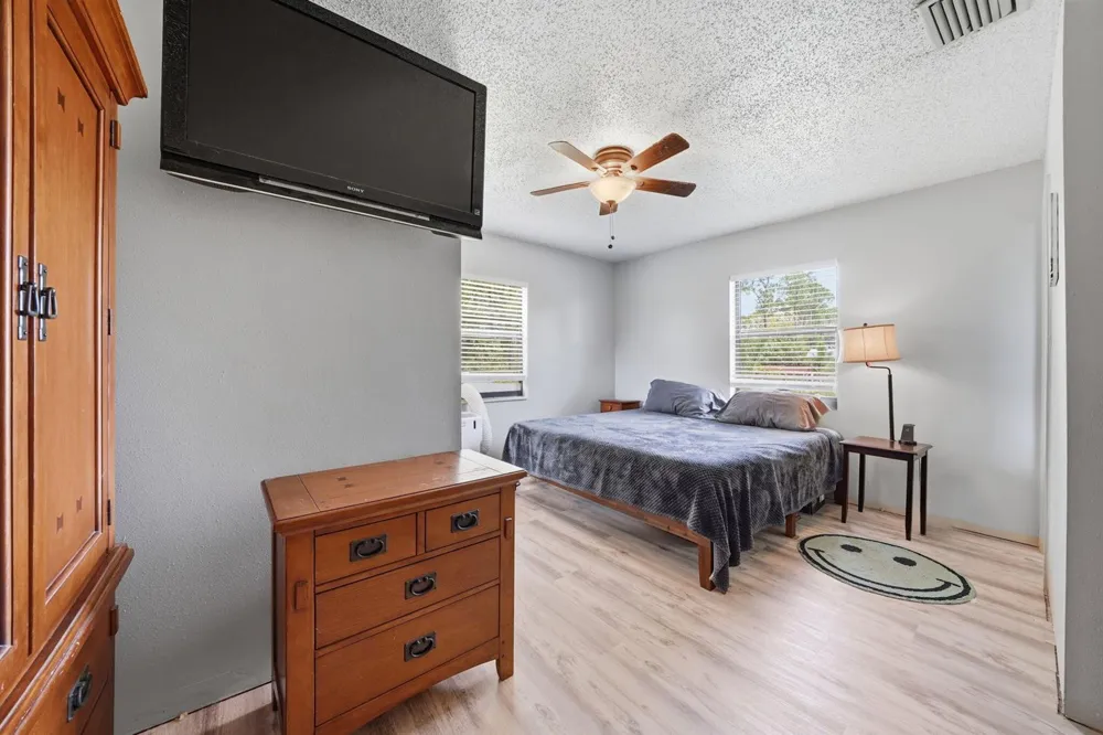 7980 21ST STREET SW Vero Beach, FL 32968