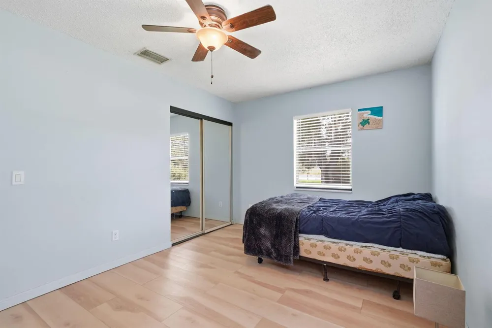 7980 21ST STREET SW Vero Beach, FL 32968