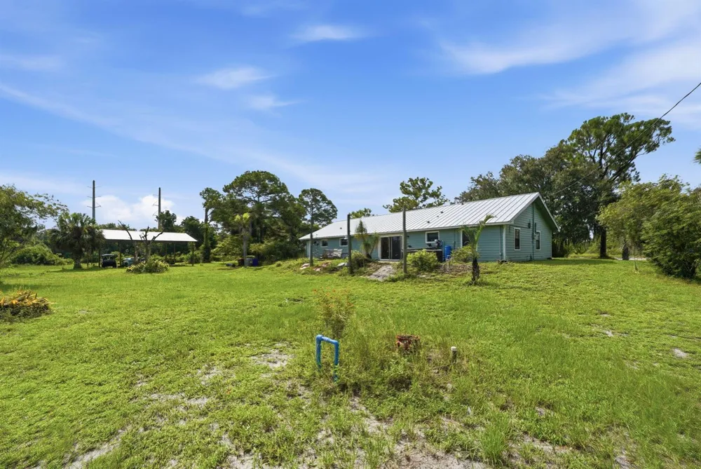 7980 21ST STREET SW Vero Beach, FL 32968