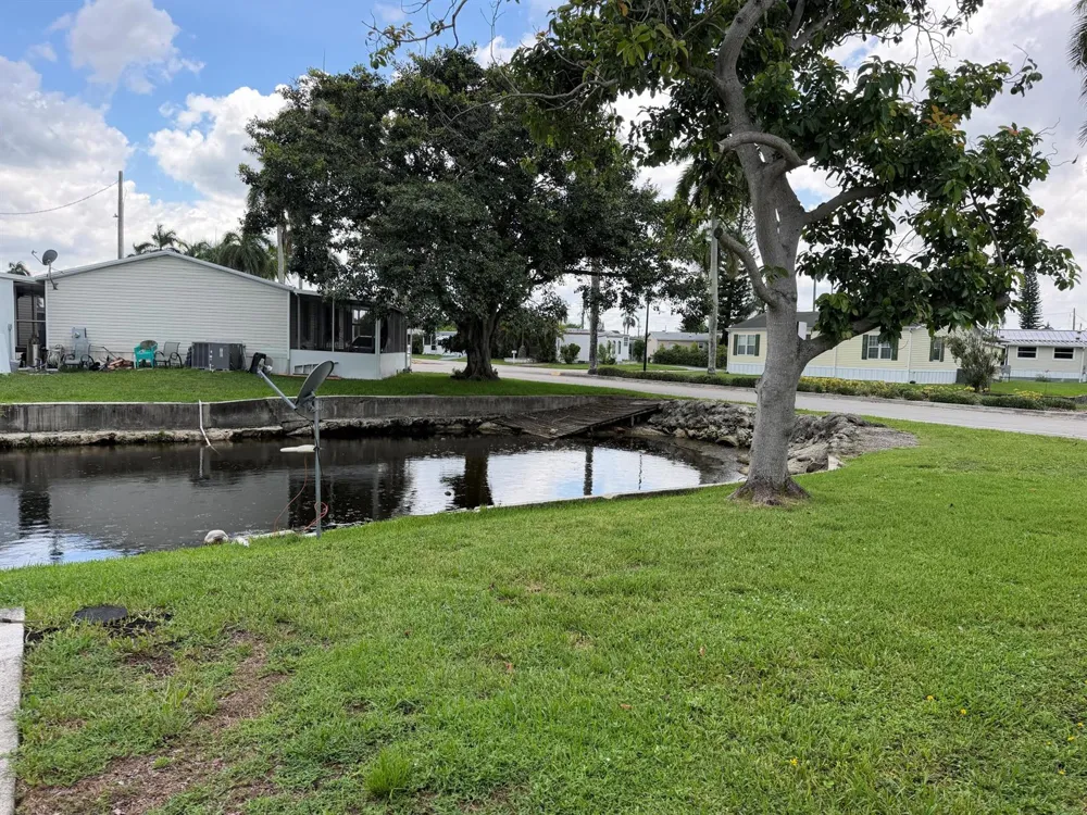 1801 SW 84TH AVENUE Davie, FL 33324