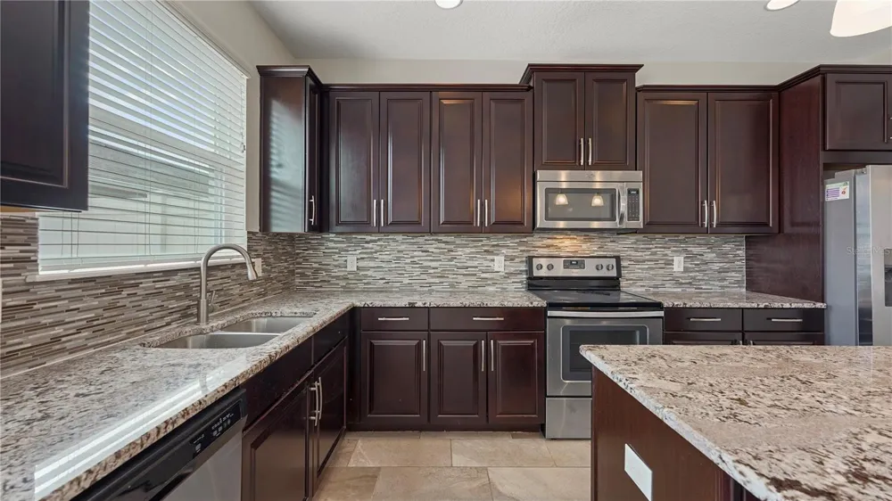 8744 DUFFERIN LANE Orlando, FL 32832