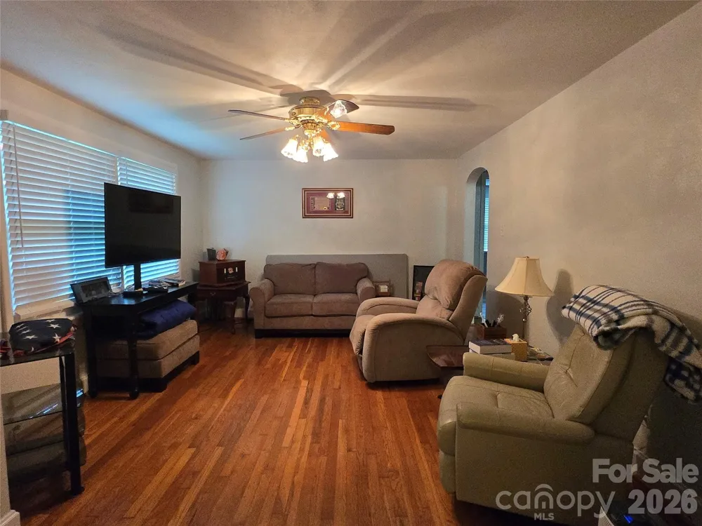 1326 26th Street SW Hickory, NC 28602