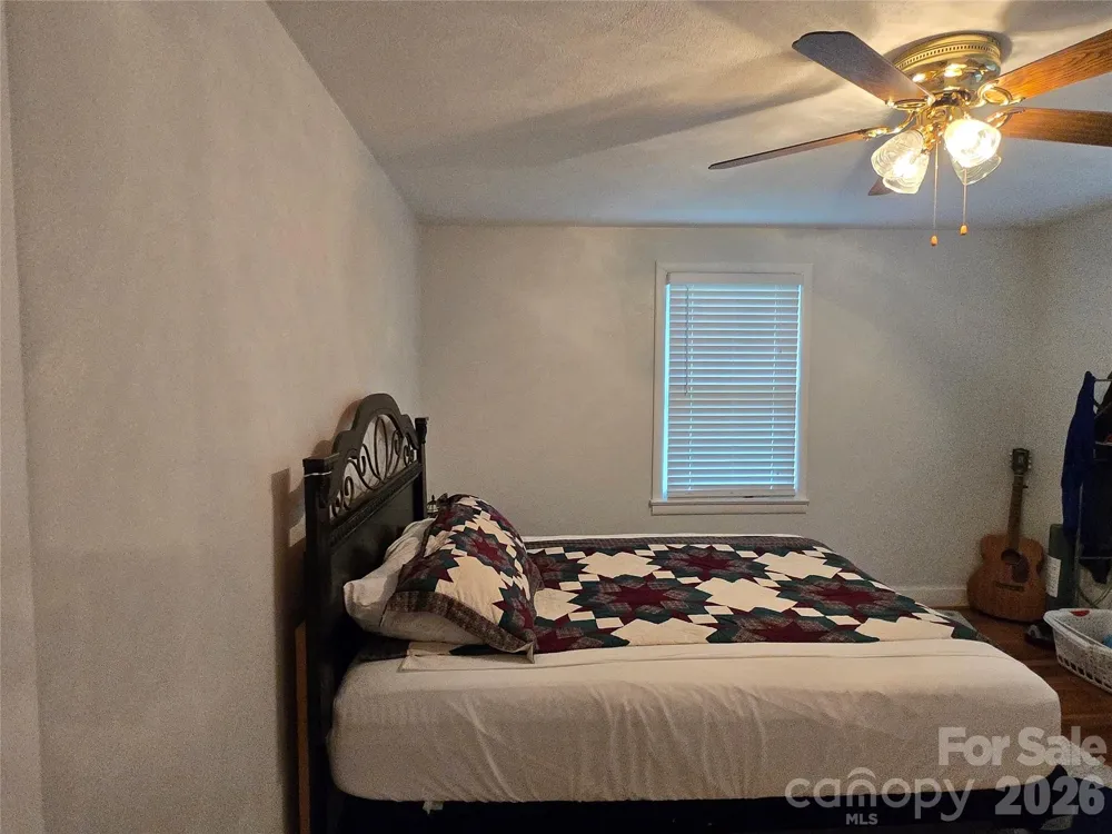 1326 26th Street SW Hickory, NC 28602