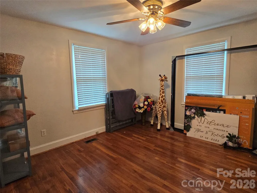 1326 26th Street SW Hickory, NC 28602