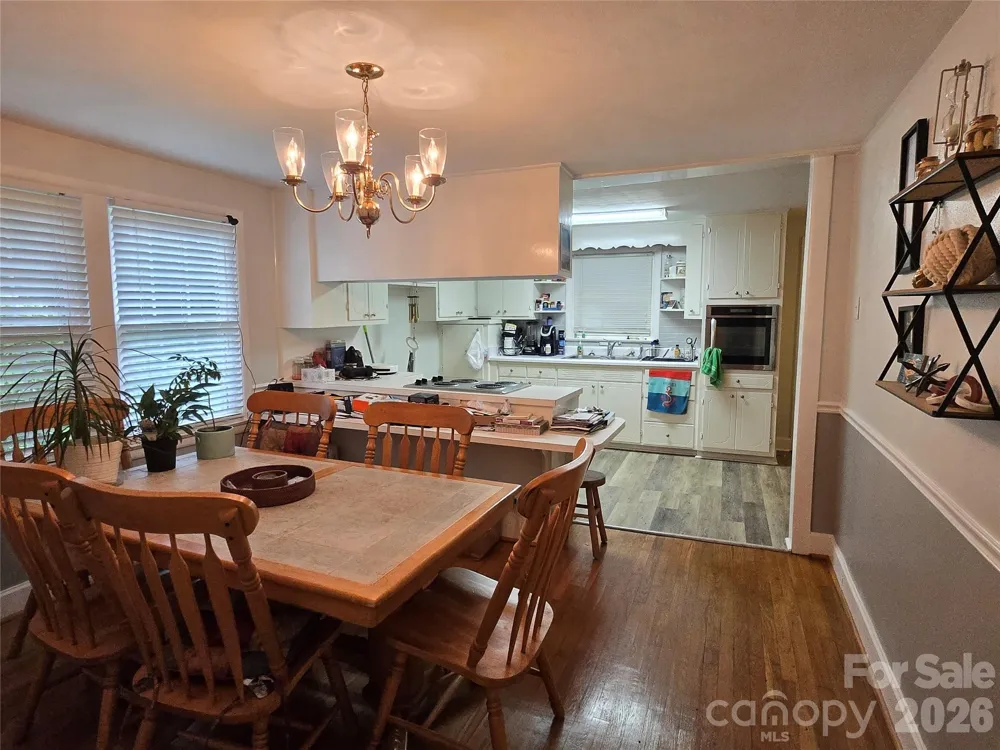 1326 26th Street SW Hickory, NC 28602