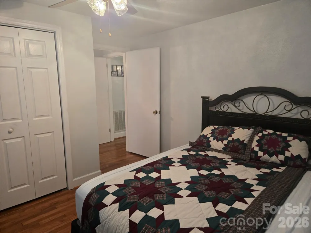1326 26th Street SW Hickory, NC 28602
