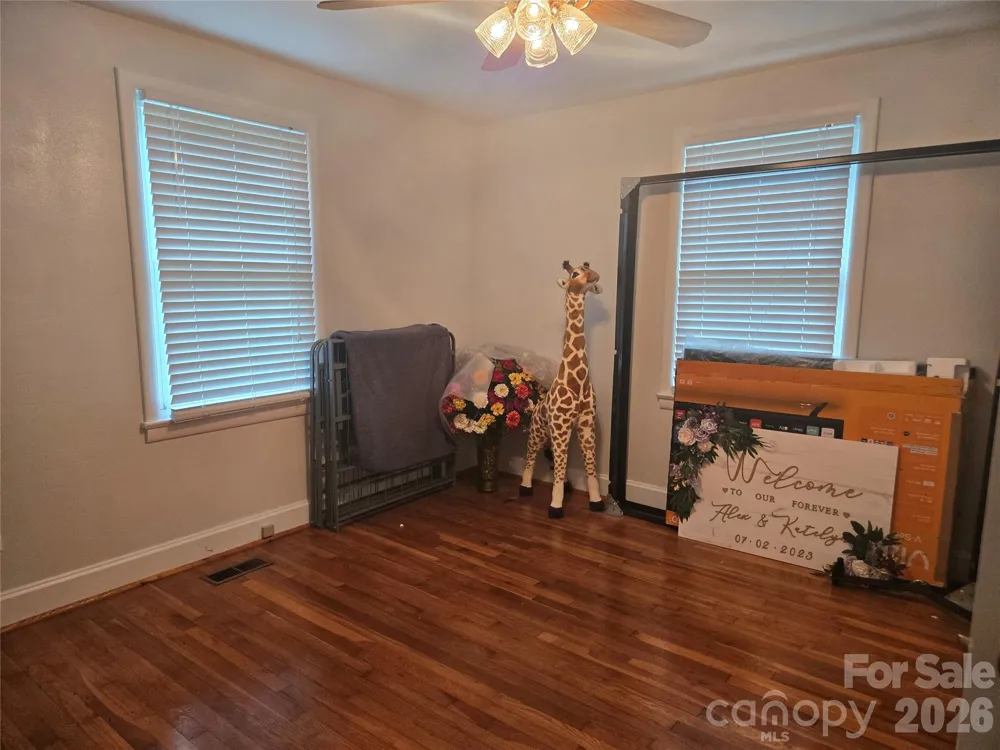 1326 26th Street SW Hickory, NC 28602