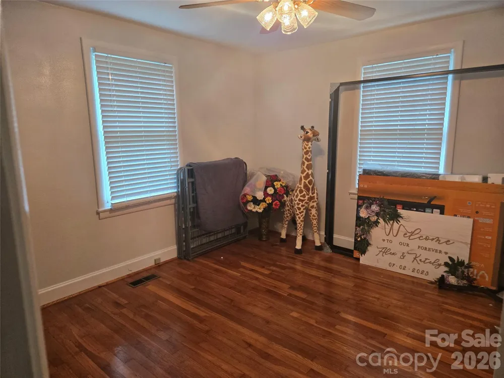 1326 26th Street SW Hickory, NC 28602
