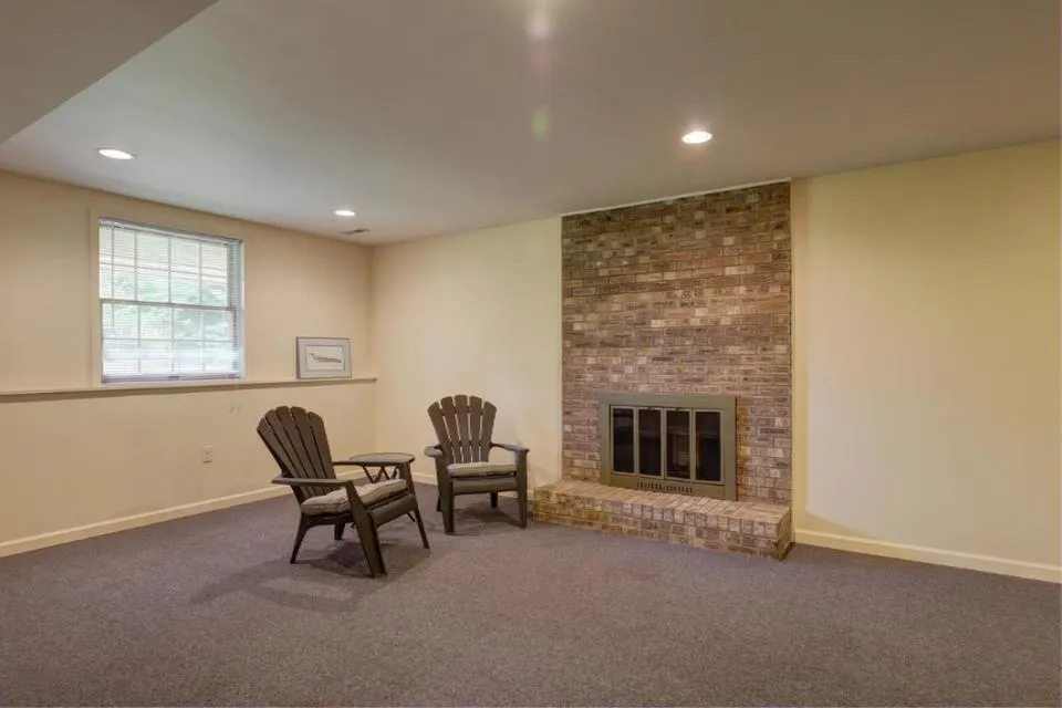 1450 Penncross Drive SE Caledonia, MI 49316