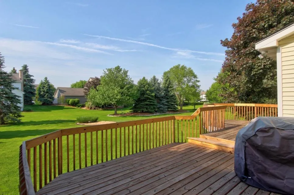 1450 Penncross Drive SE Caledonia, MI 49316