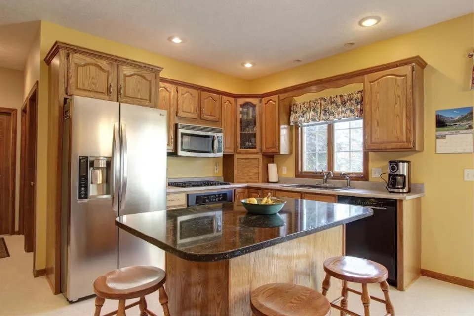 1450 Penncross Drive SE Caledonia, MI 49316