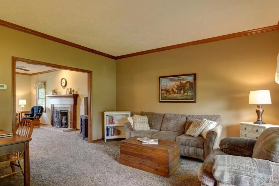 1450 Penncross Drive SE Caledonia, MI 49316