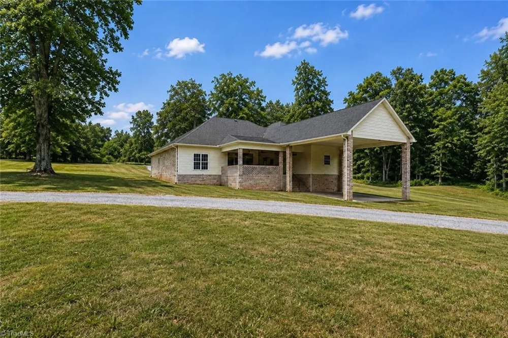 9190 Laurel Glenn Drive Rural Hall, NC 27045