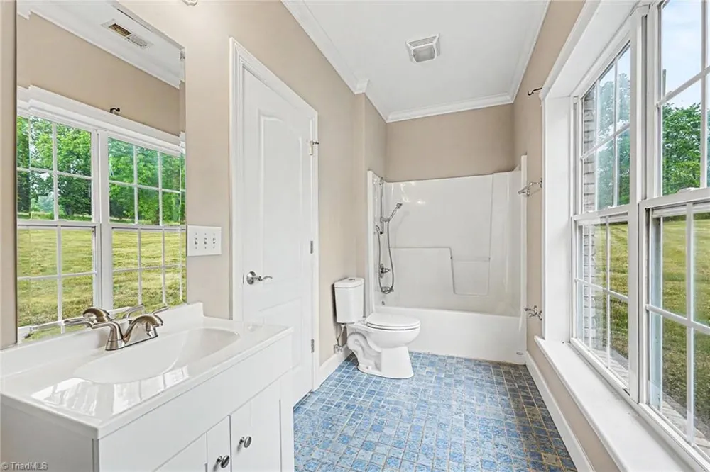 9190 Laurel Glenn Drive Rural Hall, NC 27045