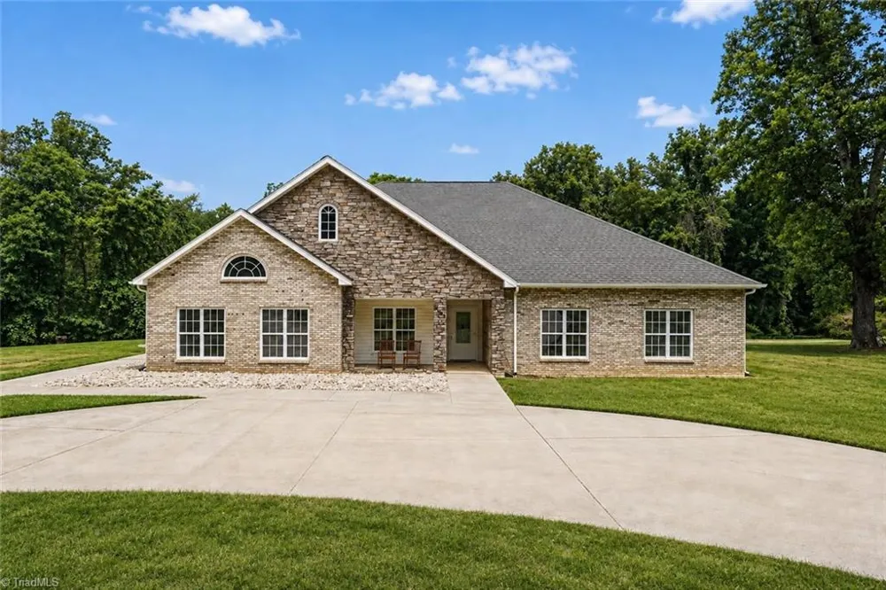 9190 Laurel Glenn Drive Rural Hall, NC 27045