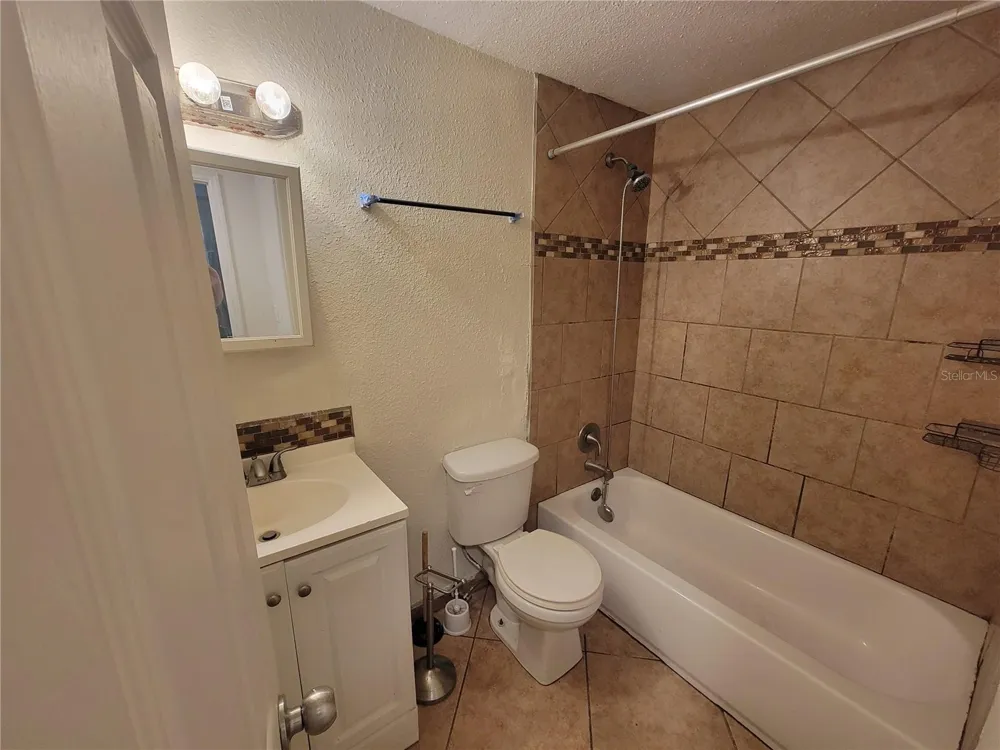 965 NE 2ND STREET #3 ocala, FL 34470