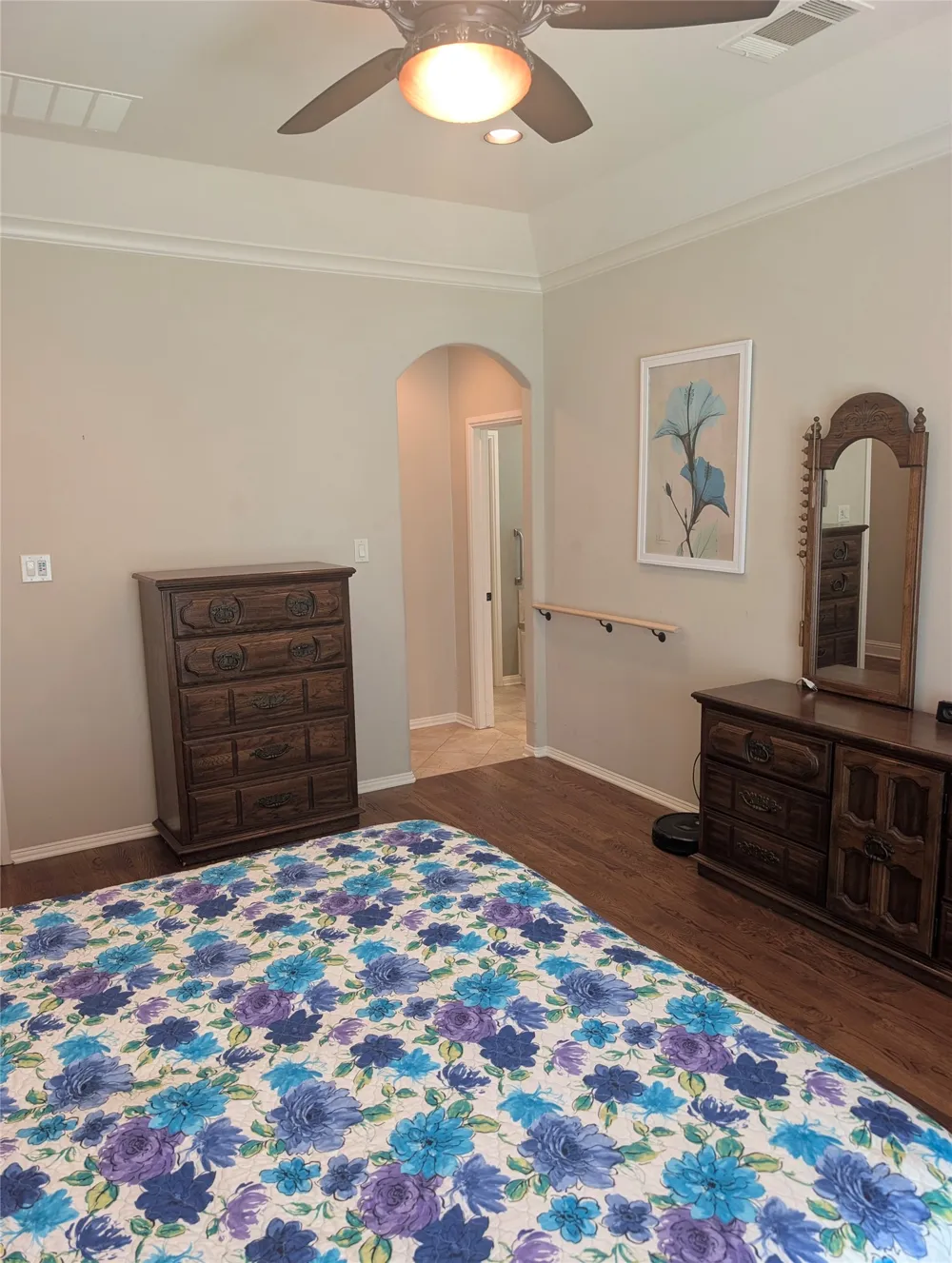 1904 Melbourne Drive Pantego, TX 76013