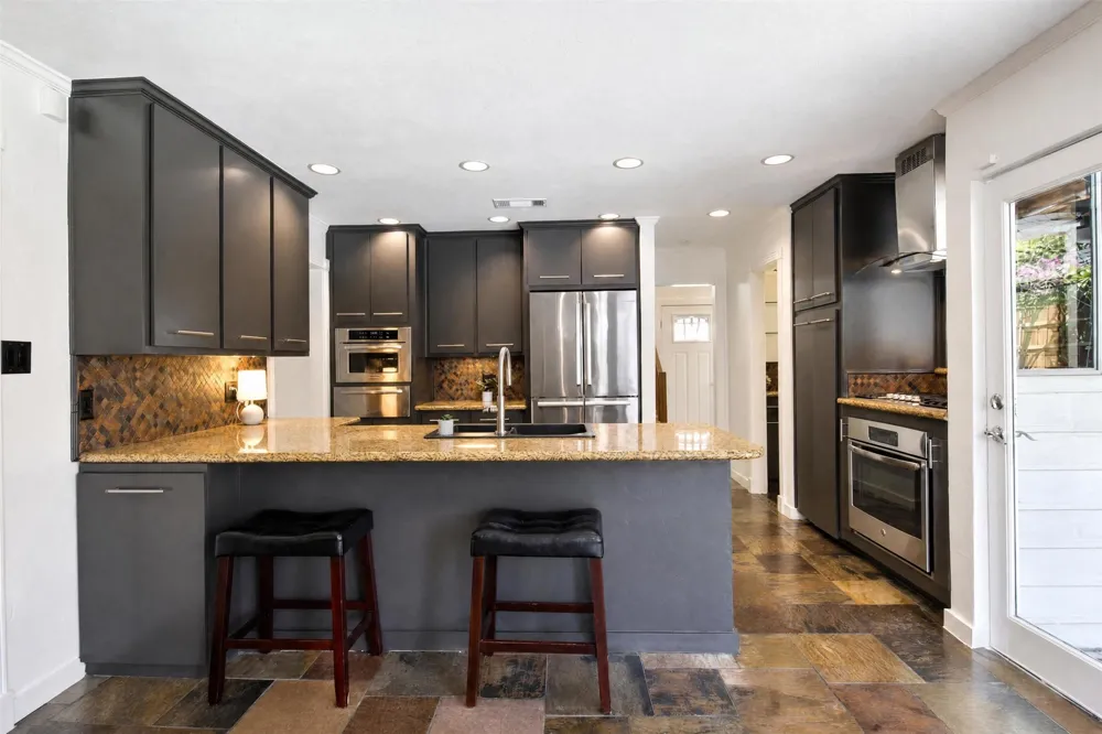 11901 Woodbridge Drive Dallas, TX 75243
