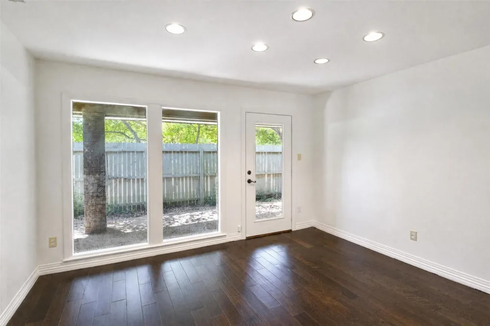 11901 Woodbridge Drive Dallas, TX 75243