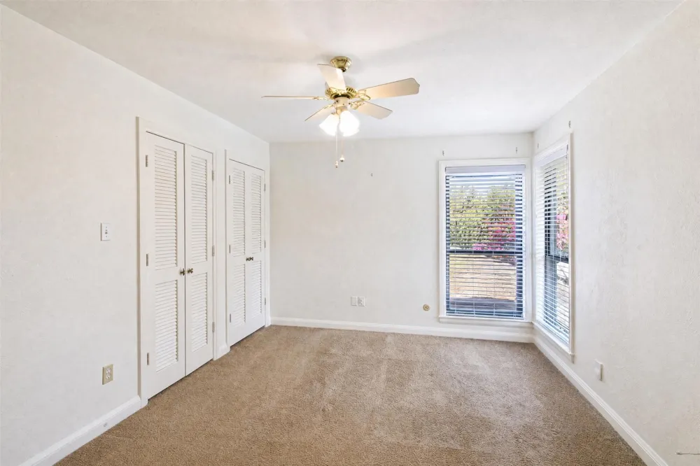 11901 Woodbridge Drive Dallas, TX 75243