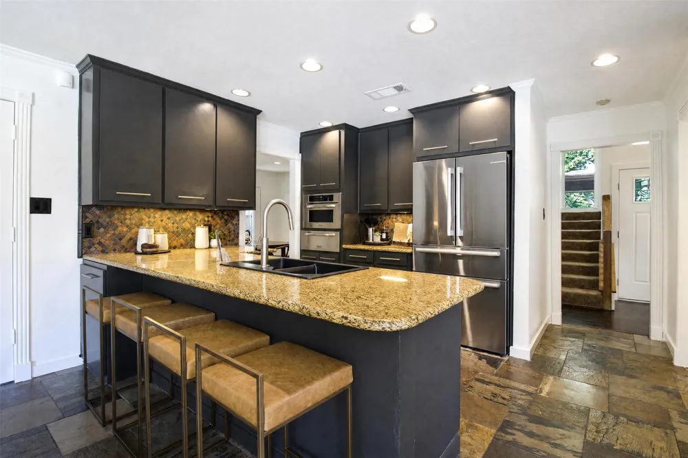 11901 Woodbridge Drive Dallas, TX 75243