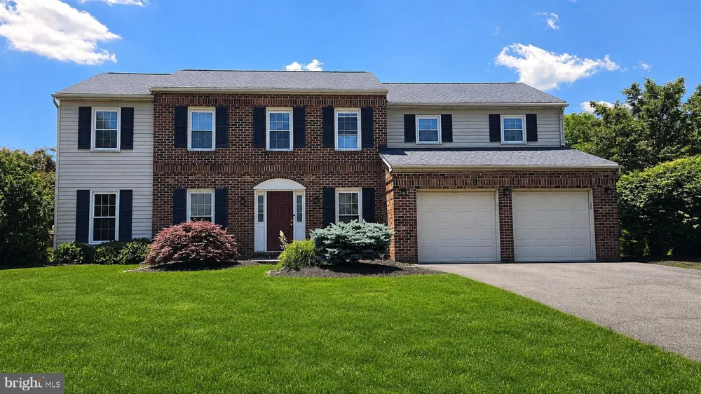 406 BOW LANE Gilbertsville, PA 19525