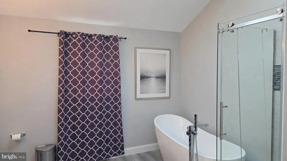 406 BOW LANE Gilbertsville, PA 19525