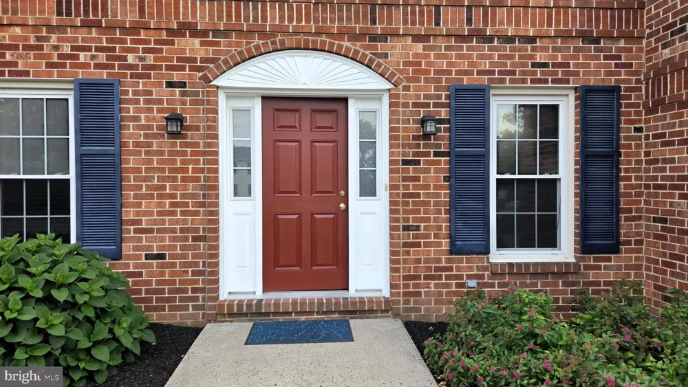 406 BOW LANE Gilbertsville, PA 19525