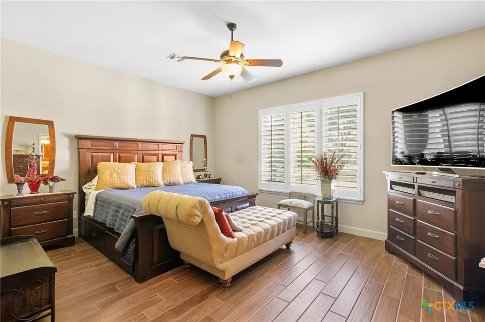 166 Post Oak Bend Inez, TX 77968