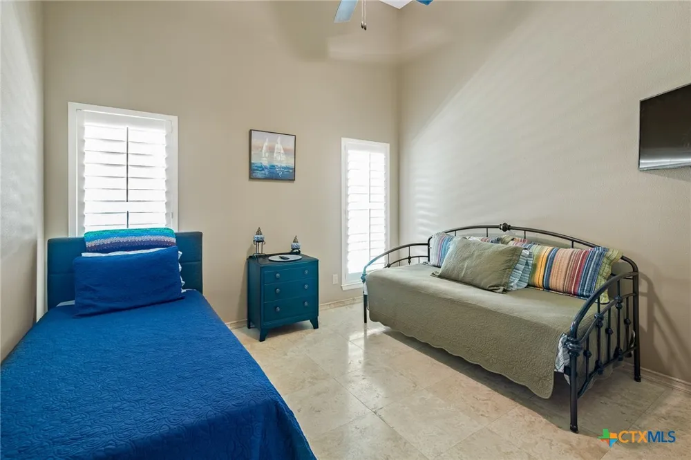 166 Post Oak Bend Inez, TX 77968