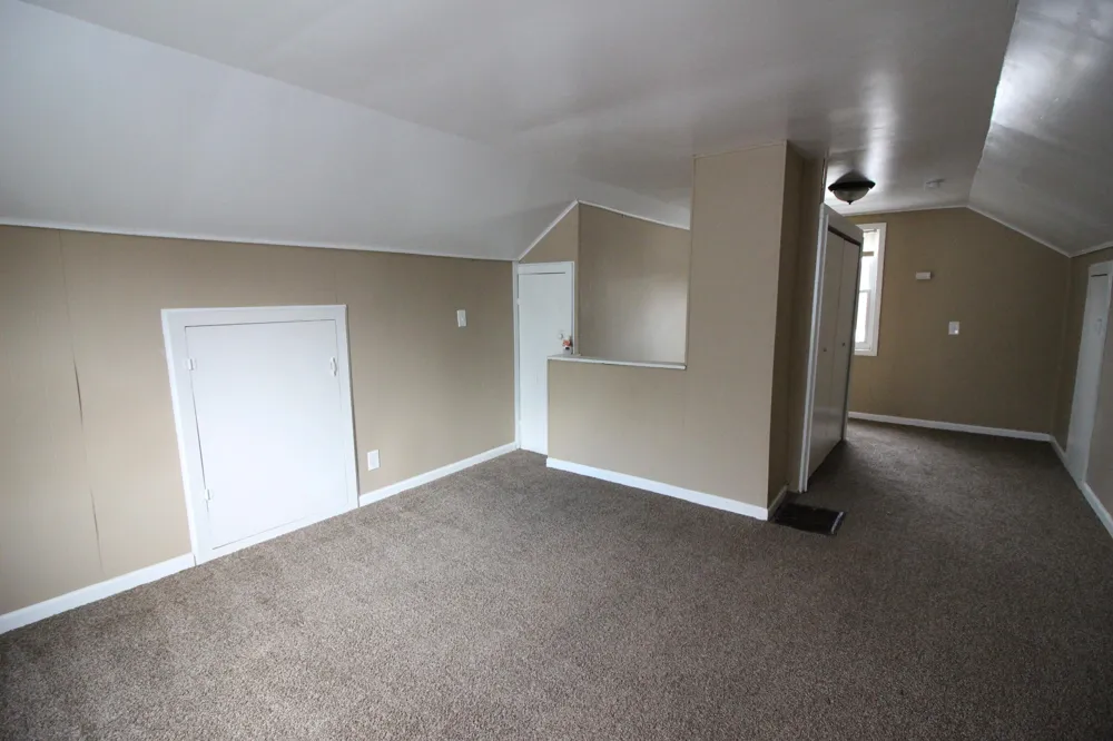 15881 Lennane Street Redford, MI 48239