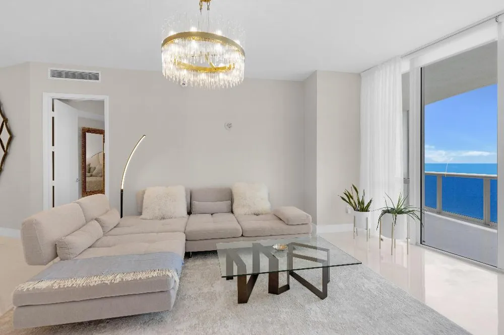 15811 COLLINS AVENUE #2207 Sunny Isles Beach, FL 33160