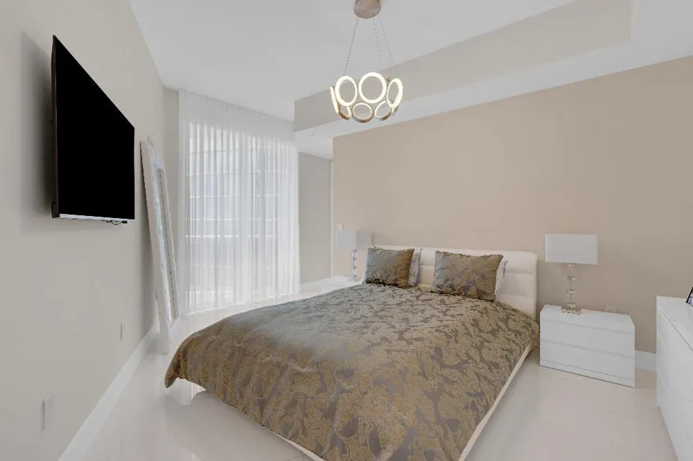 15811 COLLINS AVENUE #2207 Sunny Isles Beach, FL 33160