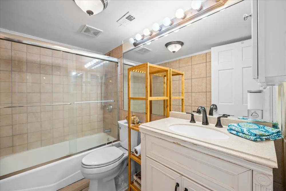 5201 Ocean Avenue Wildwood, NJ 08260