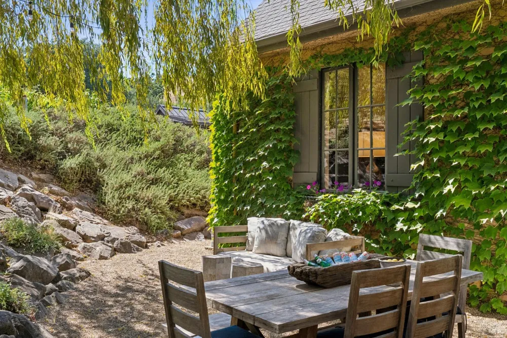 1297 Leaning Oak Drive Napa, CA 94558