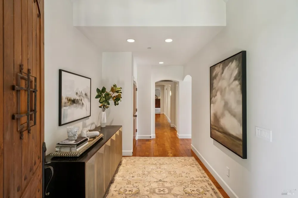 1297 Leaning Oak Drive Napa, CA 94558