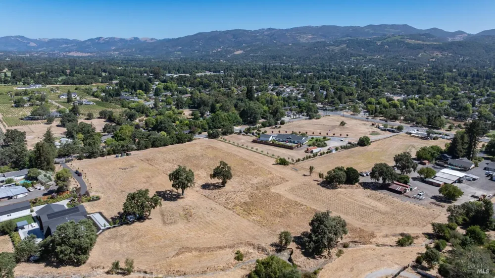 1050 Craig Avenue Sonoma, CA 95476