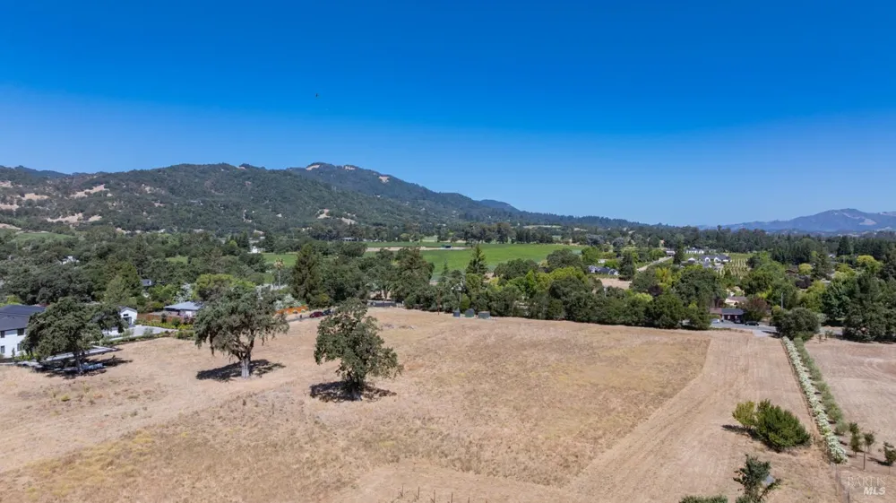 1050 Craig Avenue Sonoma, CA 95476
