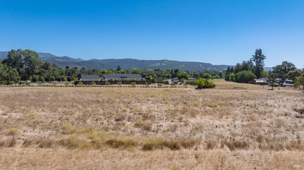 1050 Craig Avenue Sonoma, CA 95476