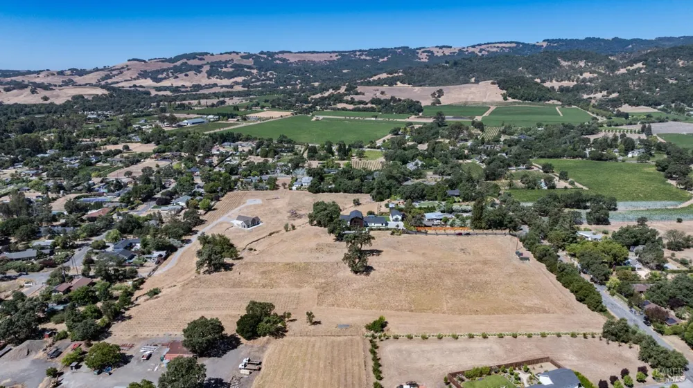 1050 Craig Avenue Sonoma, CA 95476